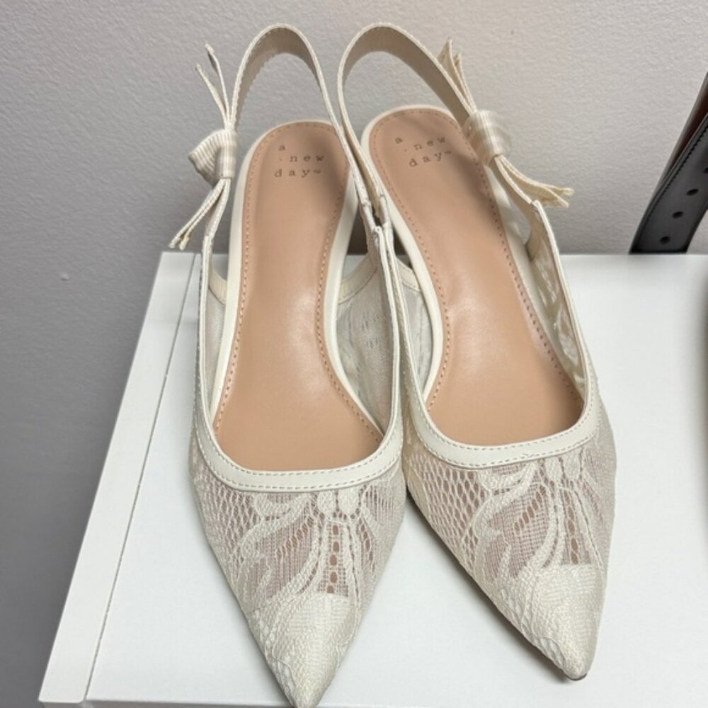 A New Day Women's White Lace Slingback Heels